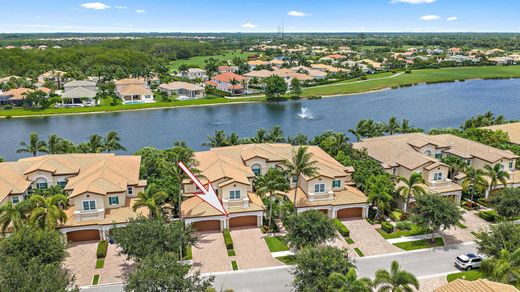 Jupiter, Palm Beach Countyのアパートメント・コンプレックス