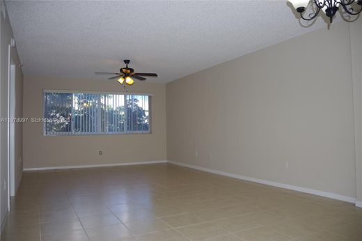Kamienica w Tamarac, Broward County