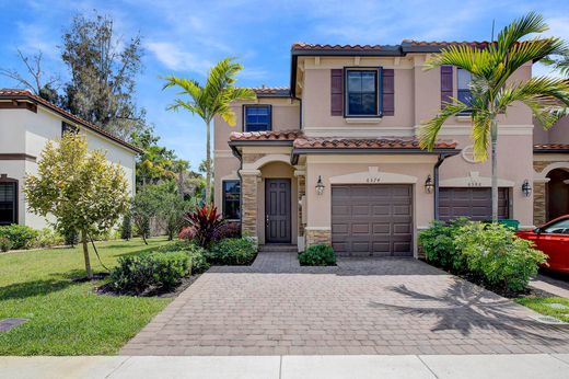 Townhouse in Davie, Broward County
