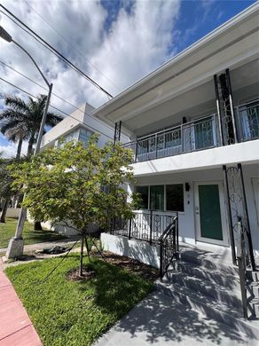 타운 하우스 / Miami Beach, Miami-Dade County