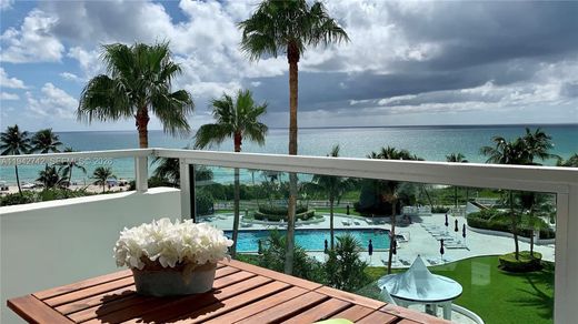 Complesso residenziale a Miami Beach, Miami-Dade County