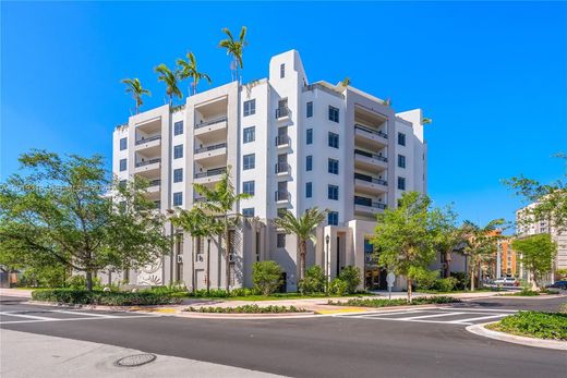 Residential complexes in Coral Gables, Miami-Dade