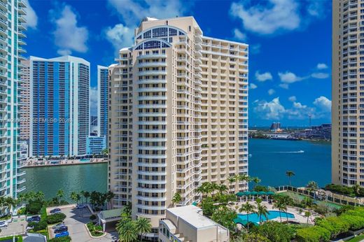 Residential complexes in Miami, Miami-Dade