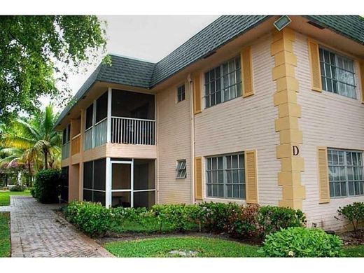 Complexes résidentiels à Deerfield Beach, Comté de Broward