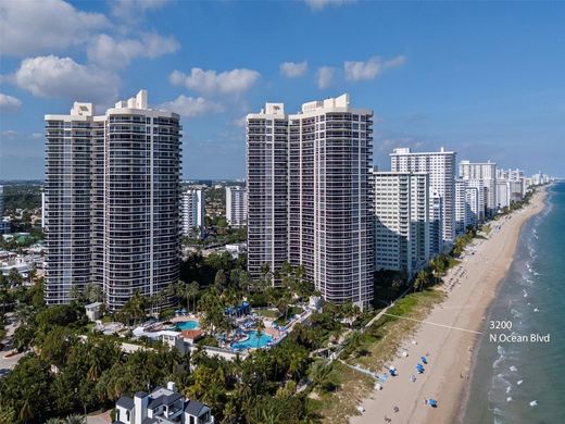 Residential complexes in Fort Lauderdale, Broward County