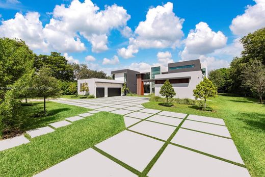 Villa Pinecrest, Miami-Dade County