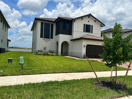 Ave Maria, Collier Countyのヴィラ