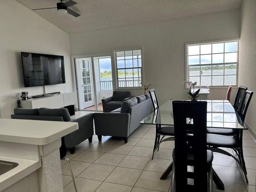 مجمع شقق ﻓﻲ Oakland Park, Broward County