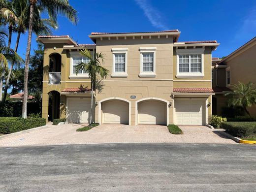 Residential complexes in Palm Beach Gardens, Palm Beach