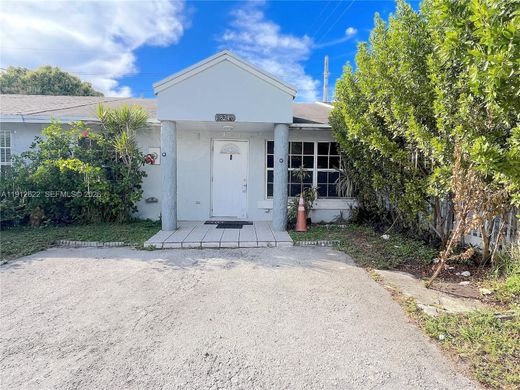 Townhouse in Miami Gardens, Miami-Dade