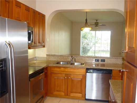Residential complexes in Pompano Beach, Broward County