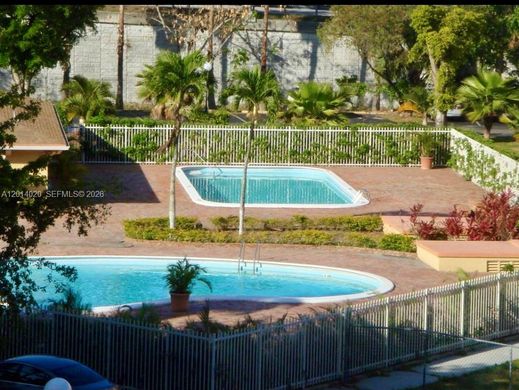 Complexes résidentiels à Miami, Comté de Miami-Dade