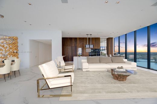 Жилой комплекс, Sunny Isles Beach, Miami-Dade County