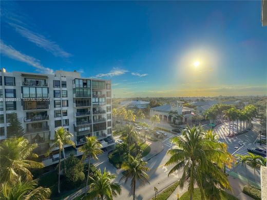 Residential complexes in Key Biscayne, Miami-Dade