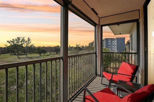 Residential complexes in Lauderhill, Broward County