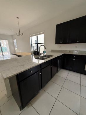 Villa in Hialeah, Miami-Dade