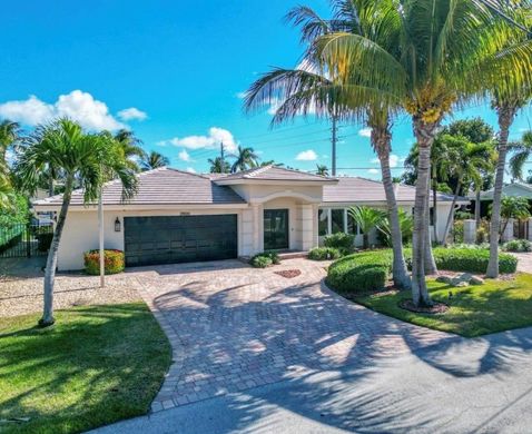Villa in Lighthouse PT, Broward County