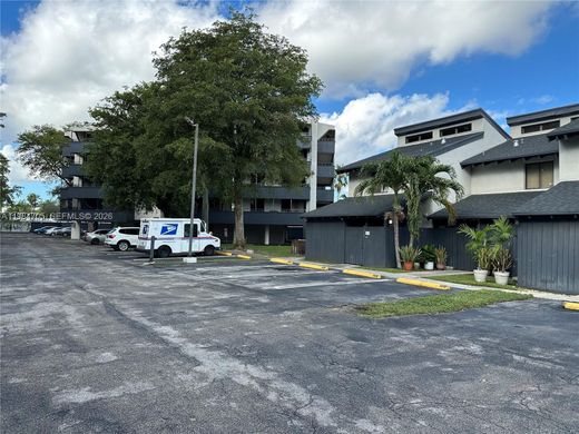 Complesso residenziale a Miami, Miami-Dade County