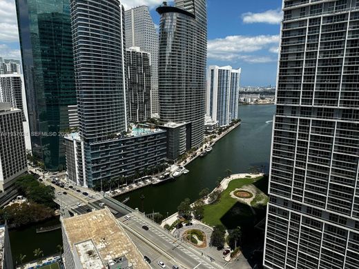Complexes résidentiels à Miami, Comté de Miami-Dade