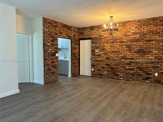 マイアミ, Miami-Dade Countyのヴィラ