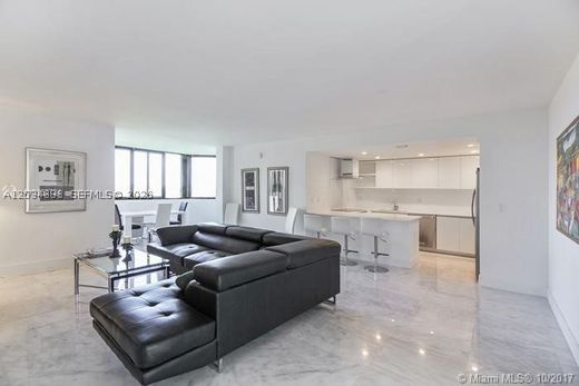 Residential complexes in Key Biscayne, Miami-Dade
