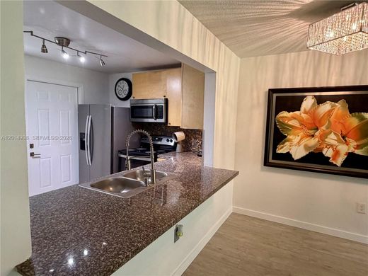 Complesso residenziale a Miami, Miami-Dade County