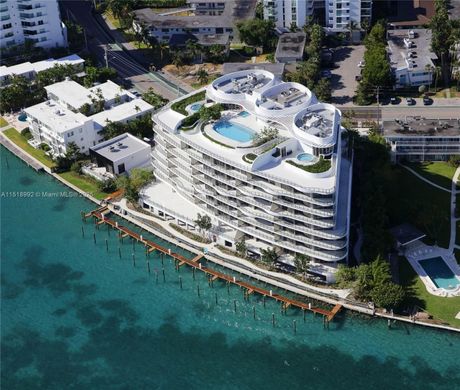 Edificio en Bay Harbor Islands, Miami-Dade County