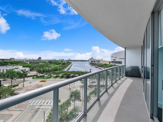 Komplex apartman Miami, Miami-Dade County