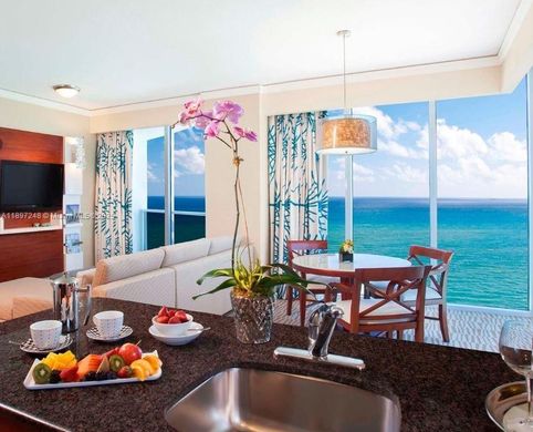 Residential complexes in Sunny Isles Beach, Miami-Dade