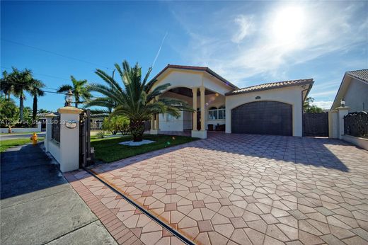 Villa - Miami, Miami-Dade County