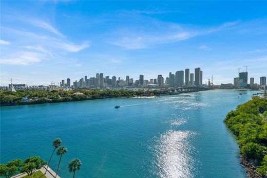 Complesso residenziale a Miami, Miami-Dade County