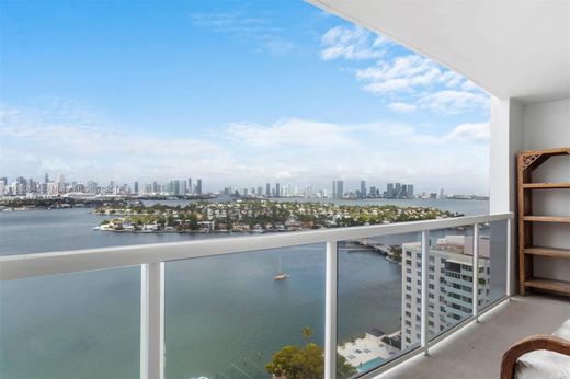 Residential complexes in Miami Beach, Miami-Dade