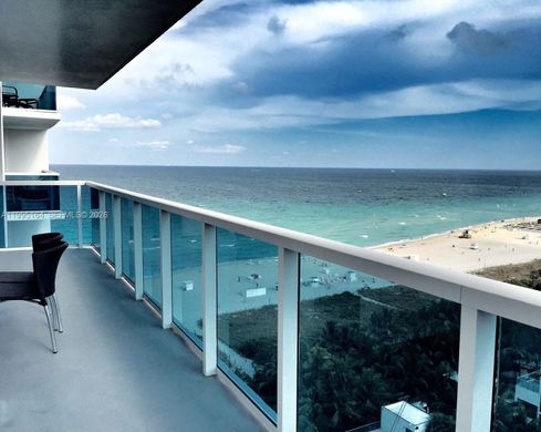 Complexes résidentiels à Miami Beach, Comté de Miami-Dade