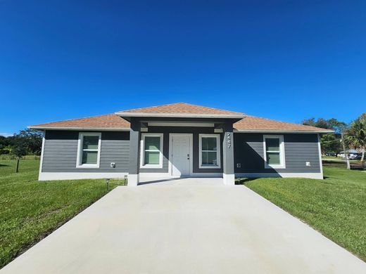 Villa in Okeechobee, Okeechobee County