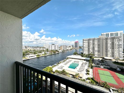 Appartementencomplex in Hallandale Beach, Broward County