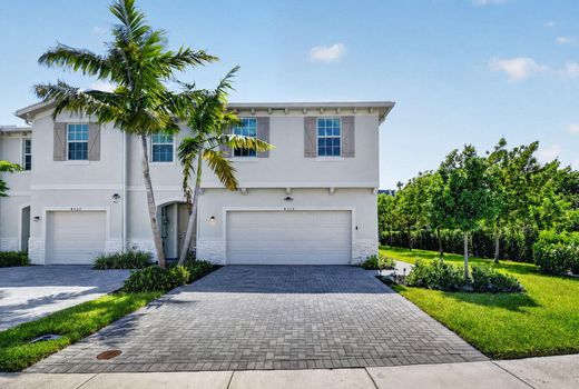Townhouse in Lake Worth, Palm Beach