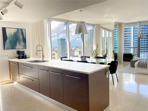 Komplex apartman Miami, Miami-Dade County