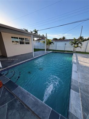 Villa in Davie, Broward County