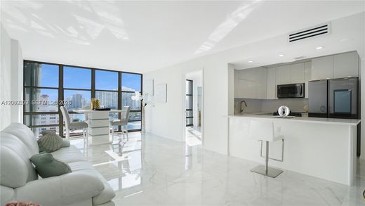 Kamienica w Hallandale Beach, Broward County