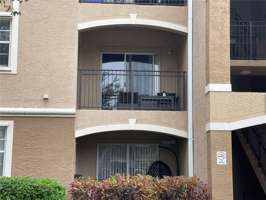 Residential complexes in Pembroke Pines, Broward County