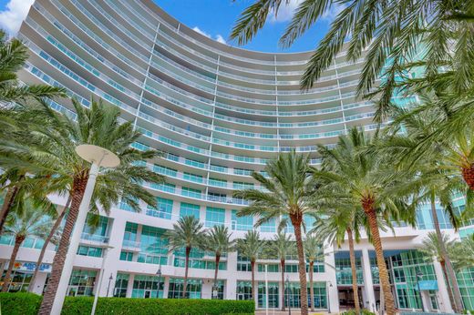 Residential complexes in Pompano Beach, Broward County