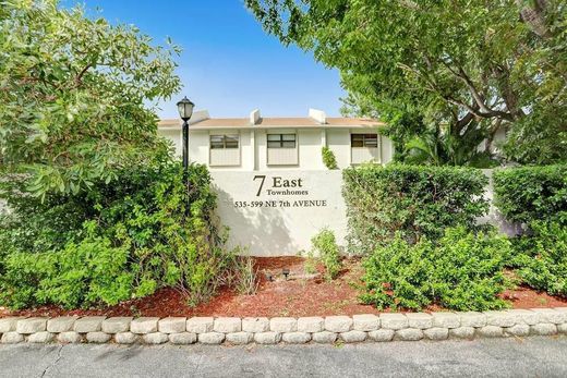 Townhouse in Fort Lauderdale, Broward County