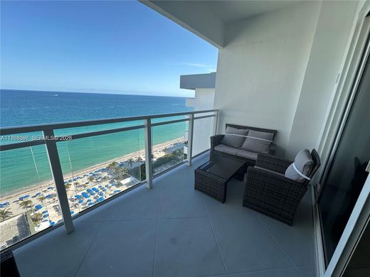 Residential complexes in Hallandale, Broward County