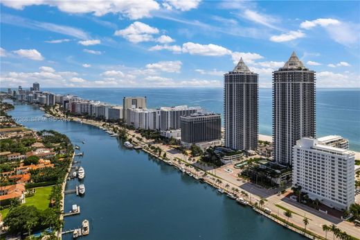 Residential complexes in Miami Beach, Miami-Dade