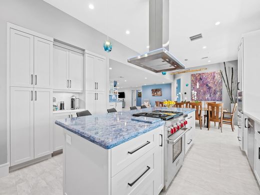 Villa in Lighthouse PT, Broward County