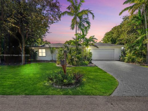 Villa Palmetto Bay, Miami-Dade County