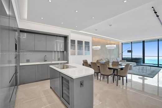 Complesso residenziale a Sunny Isles Beach, Miami-Dade County