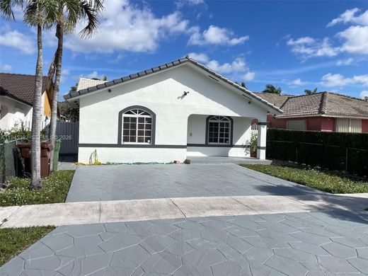 Villa en Hialeah, Miami-Dade County