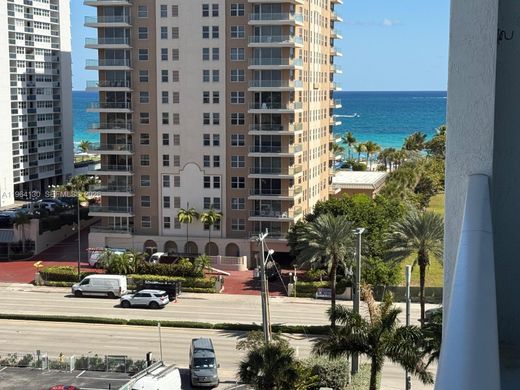 Komplex apartman Hallandale Beach, Broward County