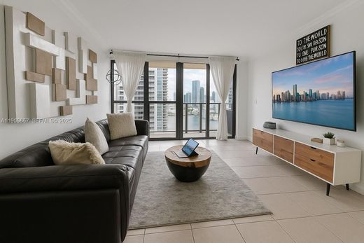 Complesso residenziale a Miami, Miami-Dade County